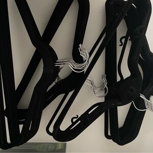 Bundle of 10 Velvet Hangers, [Non-Slip] Swivel Hook